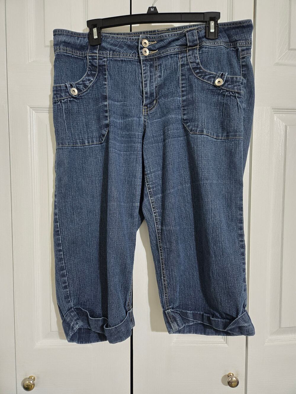 Baccini size 16 women's denim capris